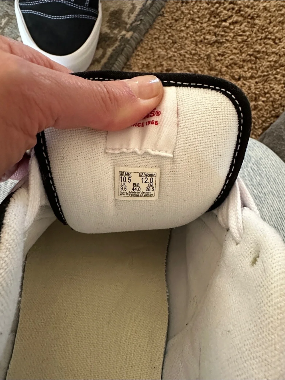 Vans Black and White Low-Top Sneakers - Picture 4 of 4